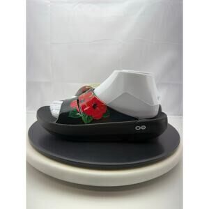 OOFOS OOahh Luxe Limited Edition Hibiscus Womens Size 6 Slip On Recovery Slide